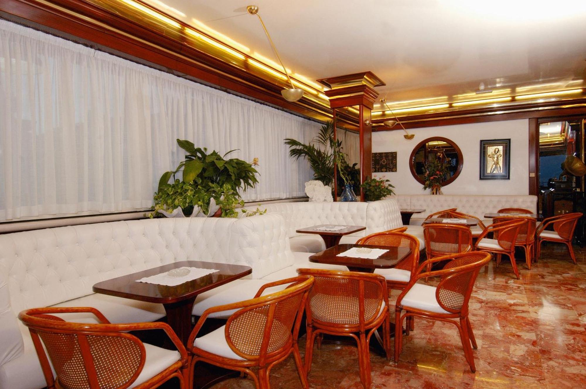 Hotel Beny リド・ディ・イエゾロ エクステリア 写真